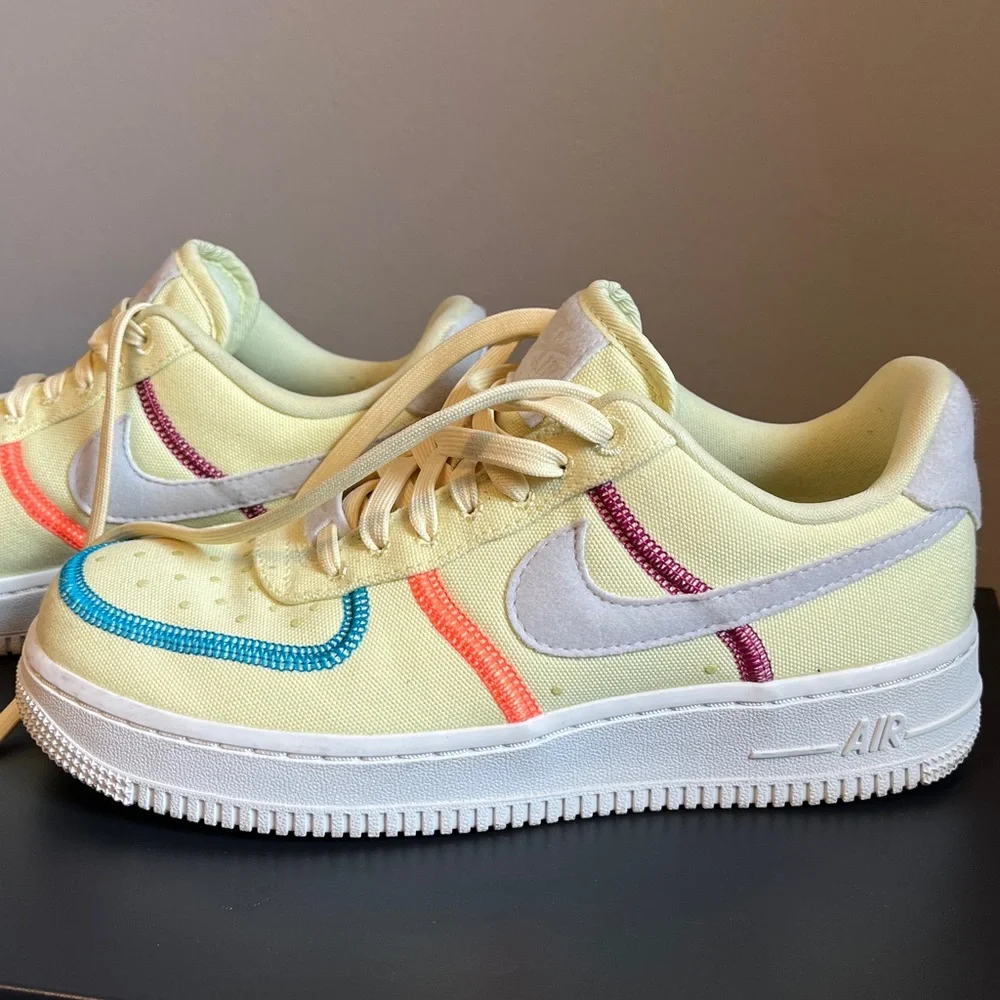 Nike Wmns Air Force 1 '07 Low LX 'Stitched Canvas - Life Lime' - Picture 5 of 10